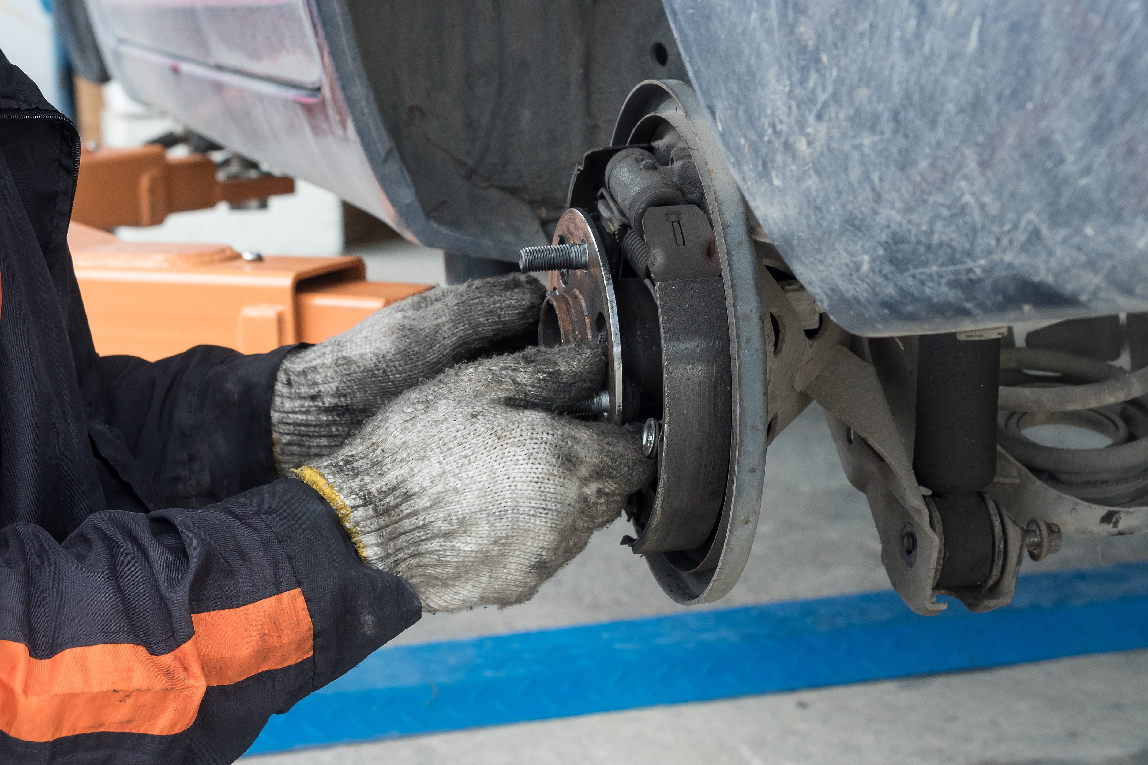 Should You Replace Both Wheel Bearings or Hubs When One Side Fails?