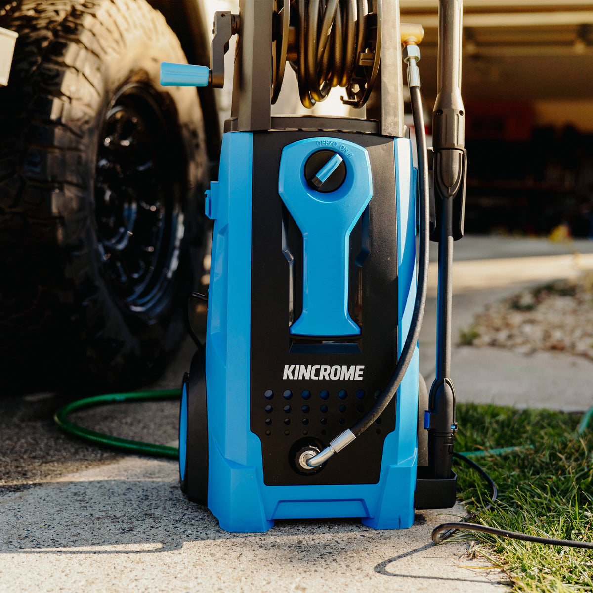 2400W Electric High-Pressure Washer - 2600psi - 8.0L/min - 8m Hose & Reel - K16252