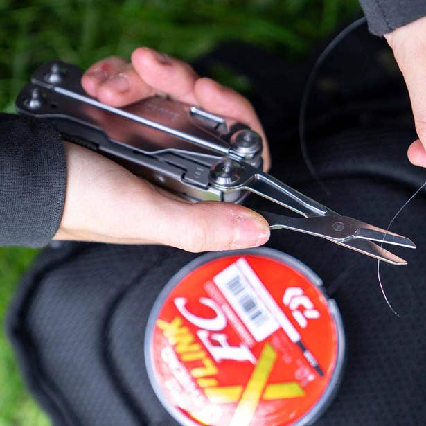 Deluxe Multi-Tool 25 Function with Pouch & 6 Bits - K6162